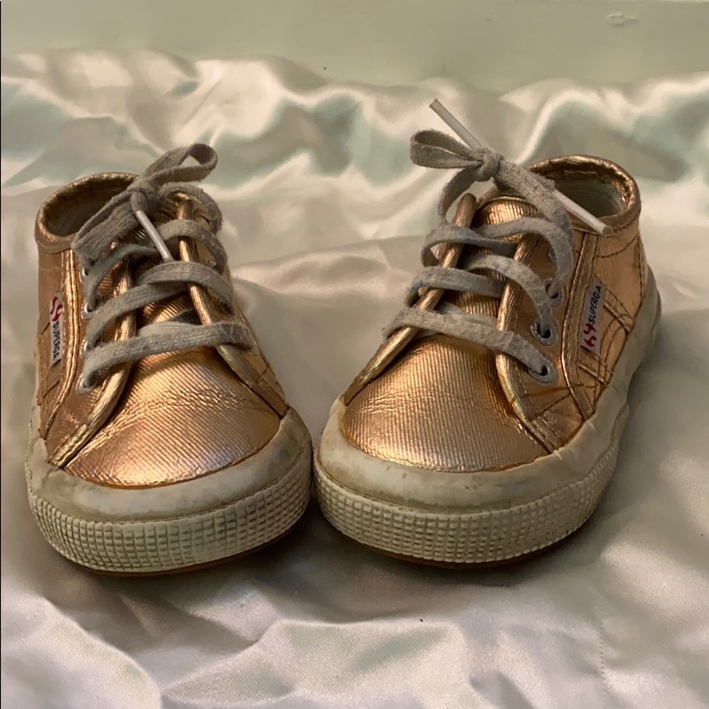 Metallic Rose Gold Superga Sneakers Sz 8 Toddler